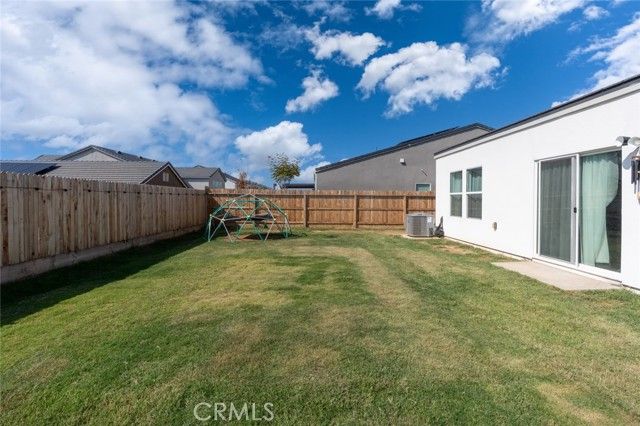 1020 Wayfarer, Madera, CA 93636