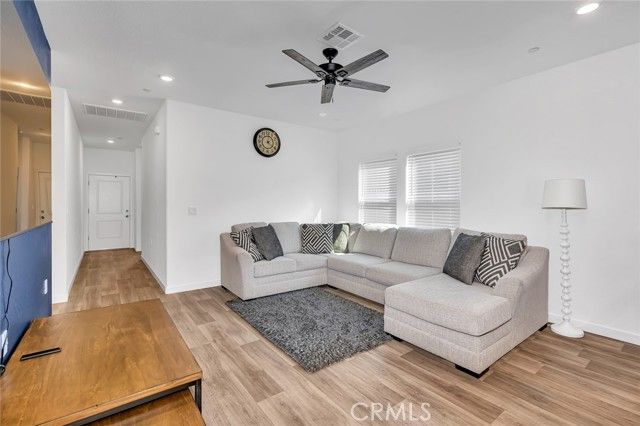 1020 Wayfarer, Madera, CA 93636