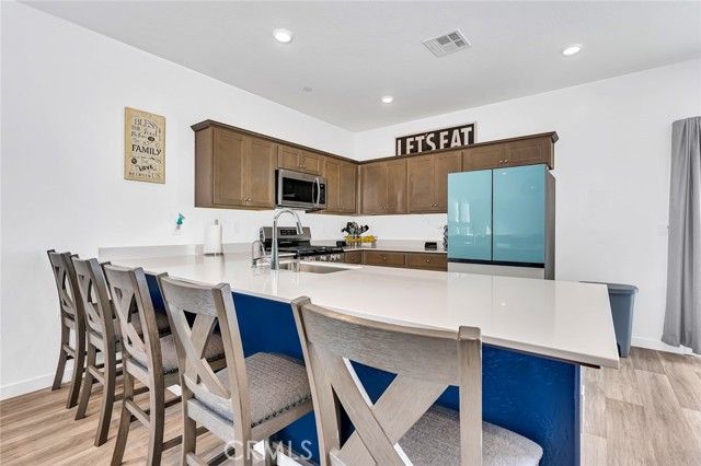 1020 Wayfarer, Madera, CA 93636