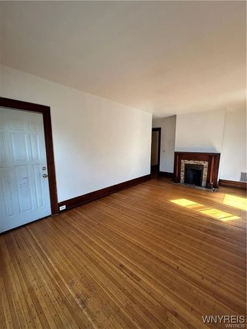 352 Auburn Avenue, Buffalo, NY 14213
