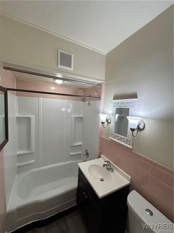 352 Auburn Avenue, Buffalo, NY 14213