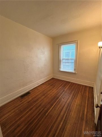 352 Auburn Avenue, Buffalo, NY 14213