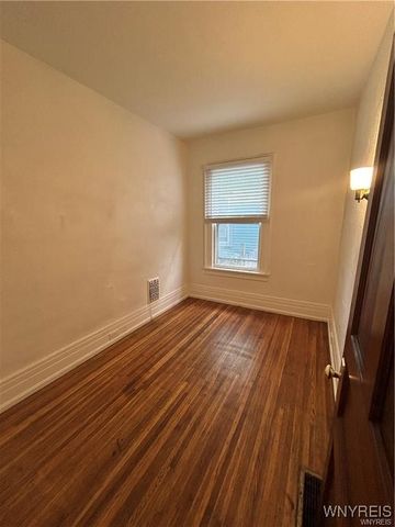 352 Auburn Avenue, Buffalo, NY 14213