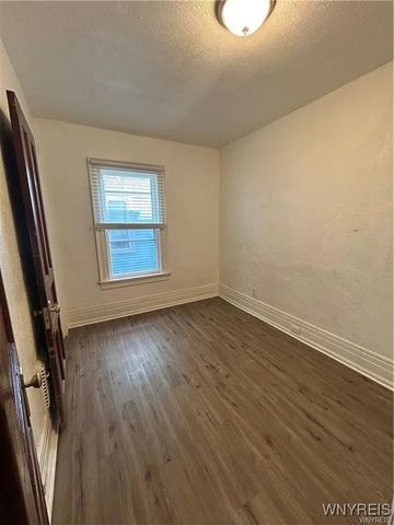 352 Auburn Avenue, Buffalo, NY 14213