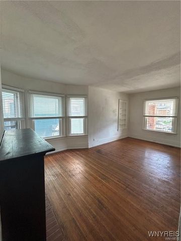 352 Auburn Avenue, Buffalo, NY 14213