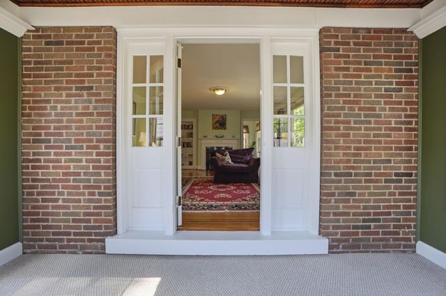 87 W Vernon Lane, Fort Thomas, KY 41075