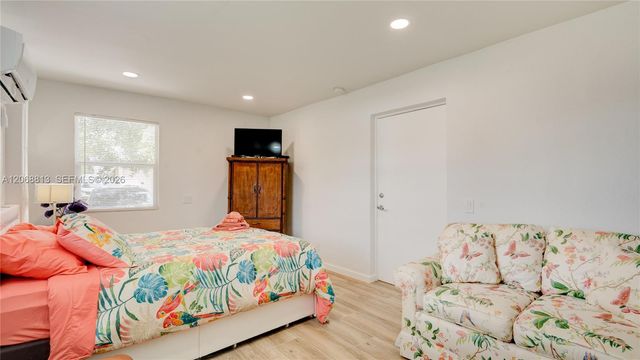 3344 Plaza Place, Lake Worth, FL 33462