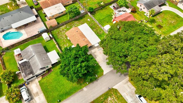 3344 Plaza Place, Lake Worth, FL 33462