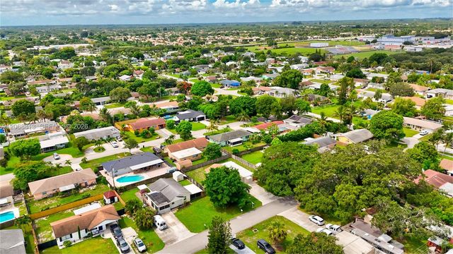 3344 Plaza Place, Lake Worth, FL 33462
