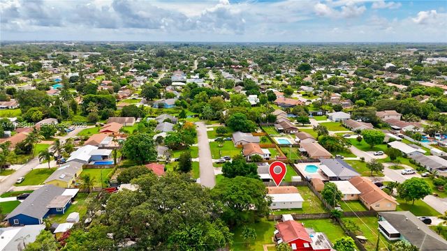 3344 Plaza Place, Lake Worth, FL 33462