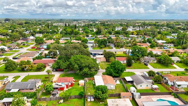 3344 Plaza Place, Lake Worth, FL 33462