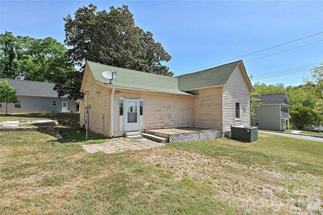408 S 12th Street, Bessemer City, NC 28016