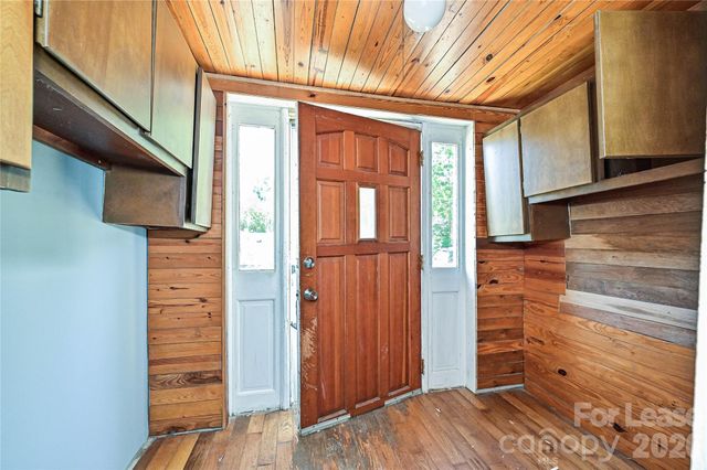 408 S 12th Street, Bessemer City, NC 28016