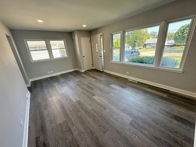 758 N Kenilworth Avenue, Glen Ellyn, IL 60137