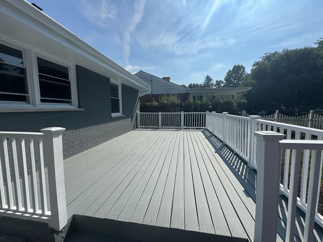 758 N Kenilworth Avenue, Glen Ellyn, IL 60137