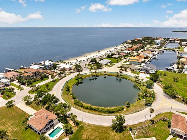 6420 BANYAN BOULEVARD 201, New Port Richey, FL 34652