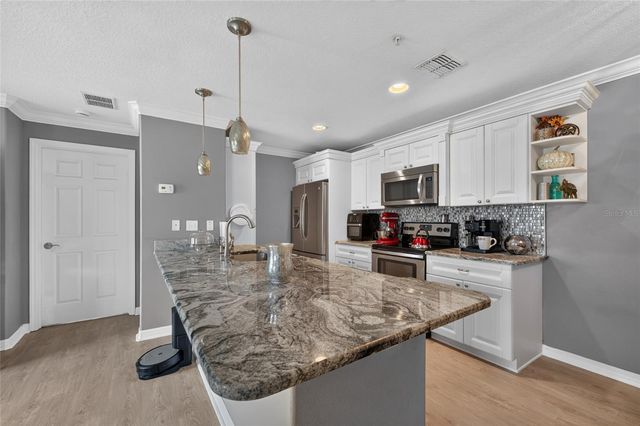 6420 BANYAN BOULEVARD 201, New Port Richey, FL 34652