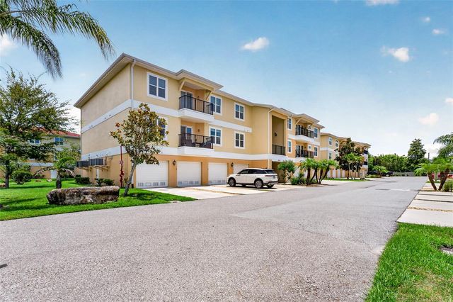 6420 BANYAN BOULEVARD 201, New Port Richey, FL 34652