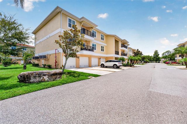 6420 BANYAN BOULEVARD 201, New Port Richey, FL 34652