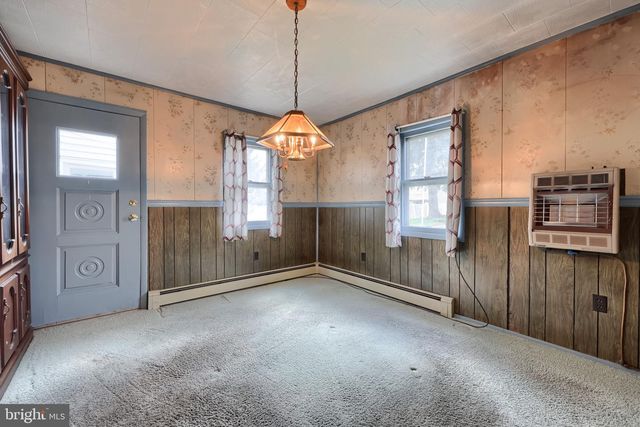 745 WALNUT ST, Columbia, PA 17512