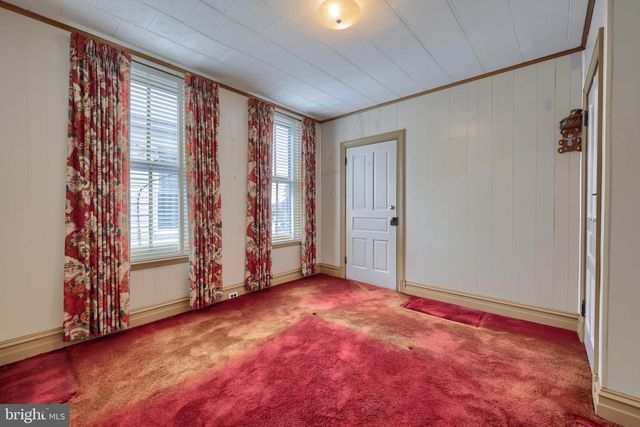 745 WALNUT ST, Columbia, PA 17512