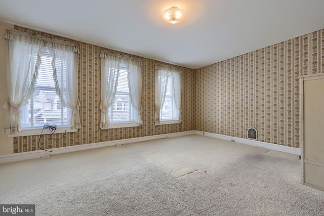 745 WALNUT ST, Columbia, PA 17512