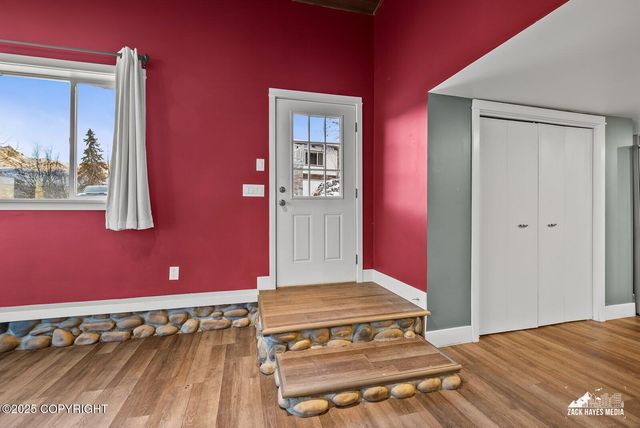 19330 Stonehill Drive, Eagle River, AK 99577