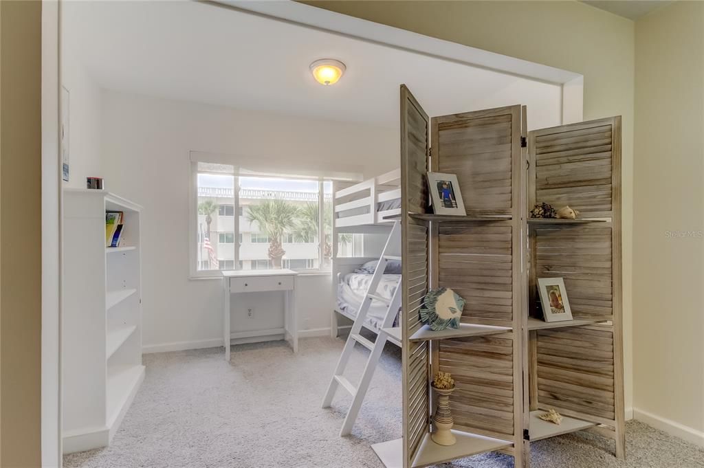 Image 25 of property listing at 100 BLUFF VIEW DRIVE 208A, Belleair Bluffs, FL 33770