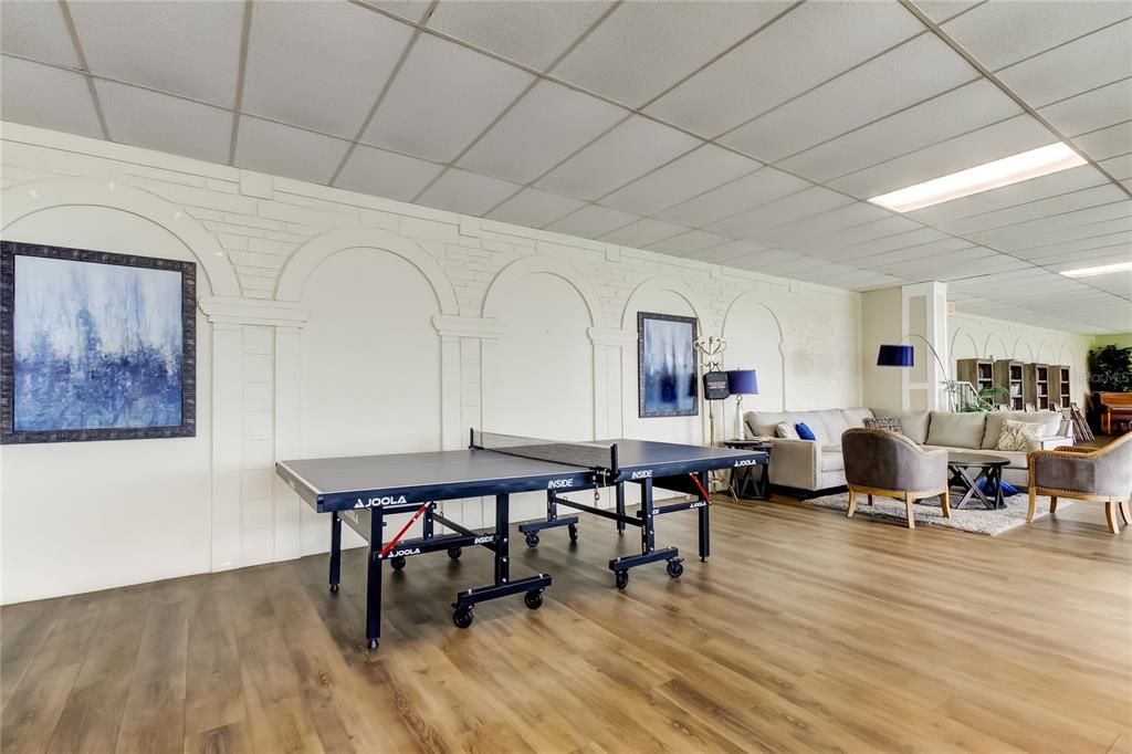 Image 37 of property listing at 100 BLUFF VIEW DRIVE 208A, Belleair Bluffs, FL 33770