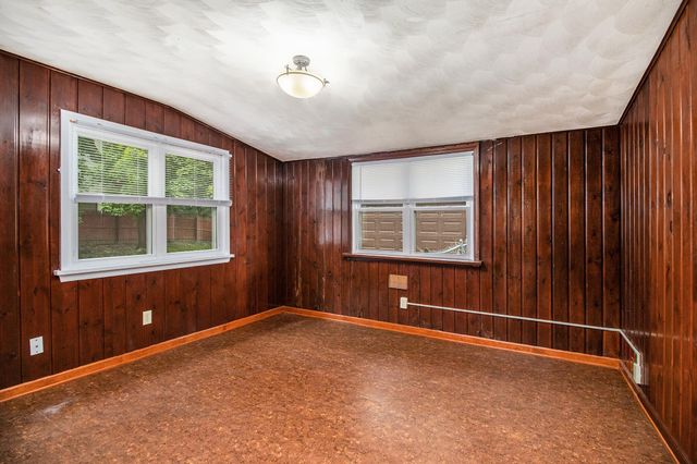 1316 Knollwood Avenue, Kalamazoo, MI 49006