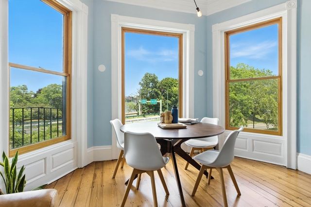 37 Bay State Rd 4, Boston, MA 02215