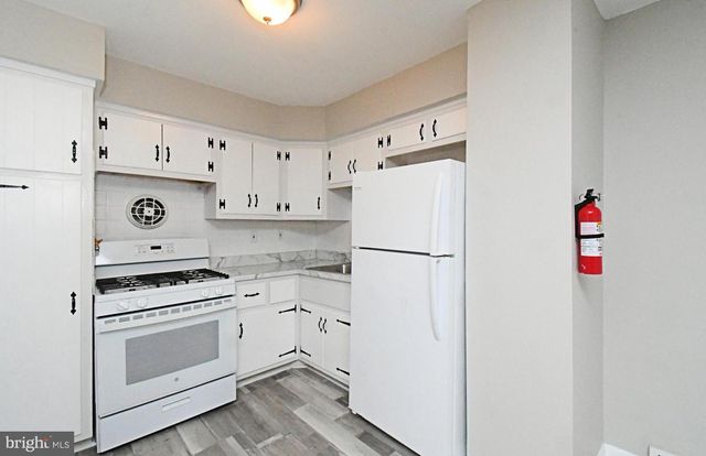 356 BEVERLY BLVD, Upper Darby, PA 19082