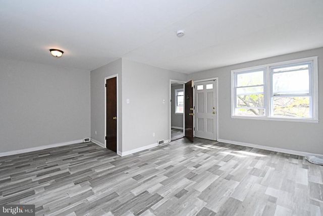 356 BEVERLY BLVD, Upper Darby, PA 19082