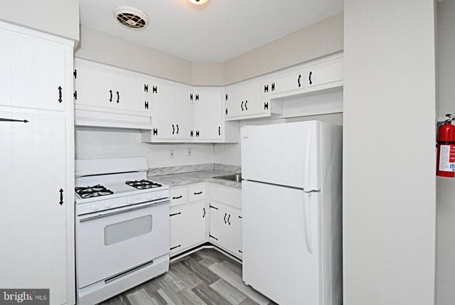 356 BEVERLY BLVD, Upper Darby, PA 19082