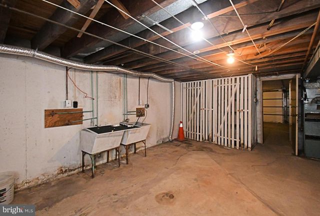 356 BEVERLY BLVD, Upper Darby, PA 19082