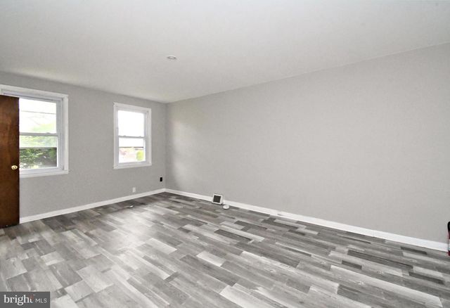 356 BEVERLY BLVD, Upper Darby, PA 19082