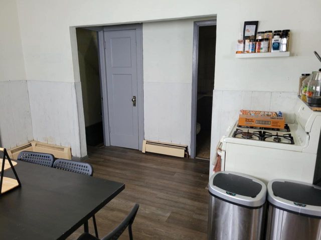 2423 S 9th PLACE, Milwaukee, WI 53215