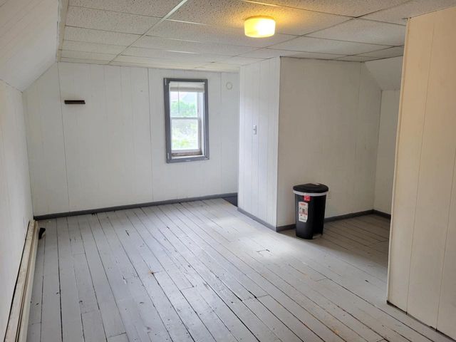 2423 S 9th PLACE, Milwaukee, WI 53215