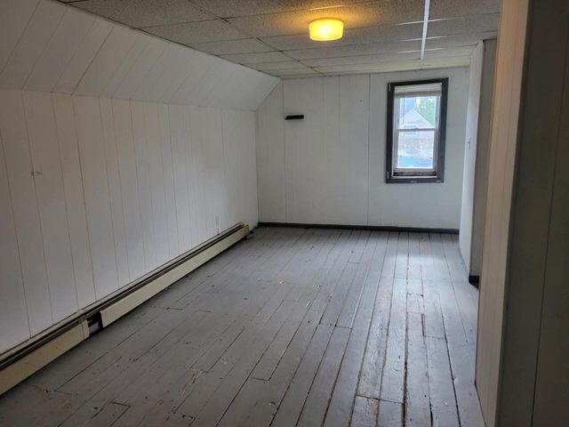 2423 S 9th PLACE, Milwaukee, WI 53215