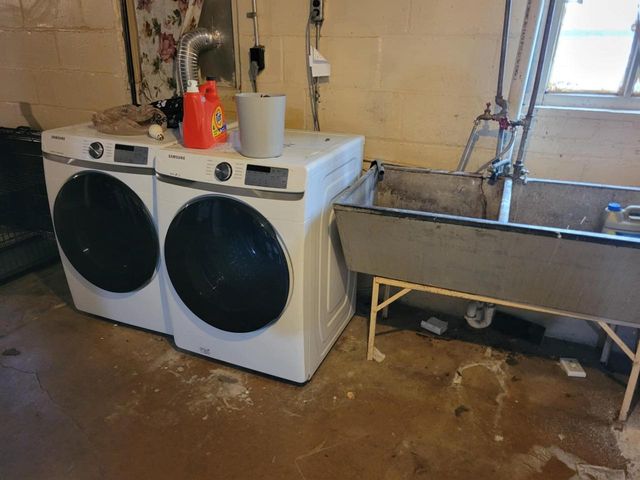 2423 S 9th PLACE, Milwaukee, WI 53215