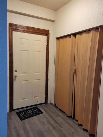 2423 S 9th PLACE, Milwaukee, WI 53215