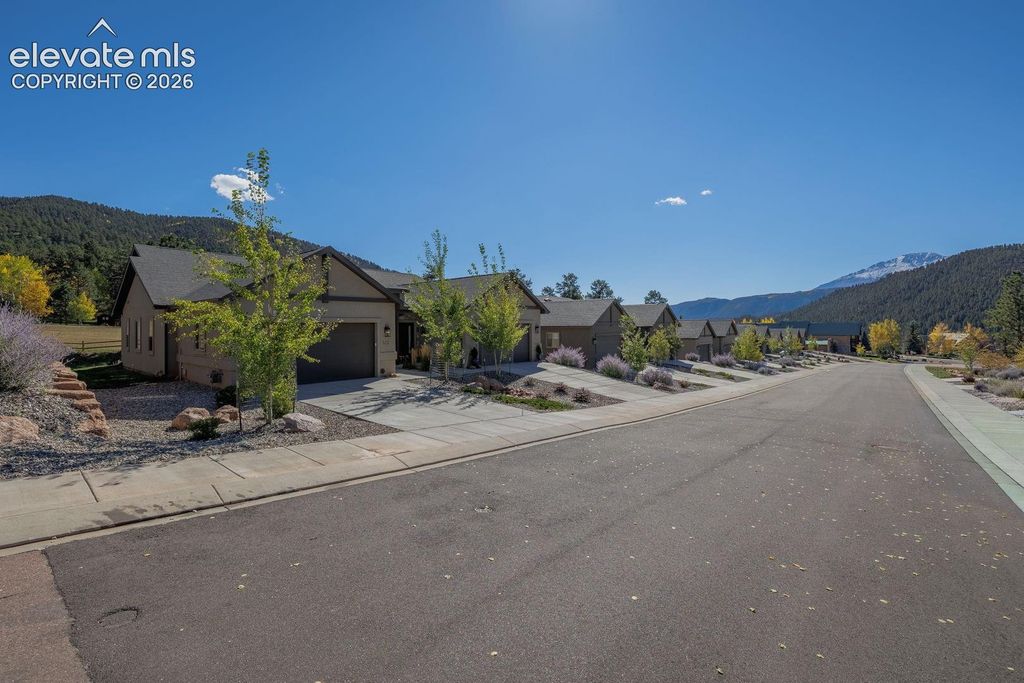 522 Brecken Court B, Woodland Park, CO 80863 — photo 2