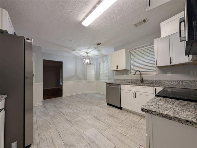 3004 Dogwood Lane, Loganville, GA 30052