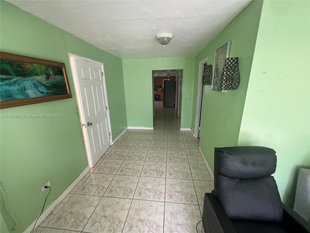 2255 NW 85th St, Miami, FL 33147