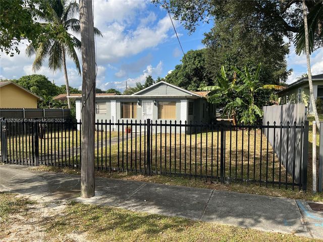 2255 NW 85th St, Miami, FL 33147