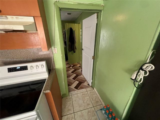 2255 NW 85th St, Miami, FL 33147