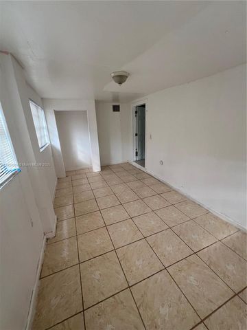 2255 NW 85th St, Miami, FL 33147