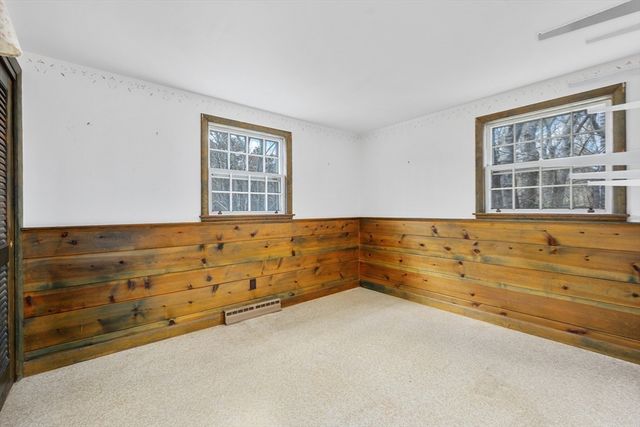 21 Uncatena Rd, Mashpee, MA 02649