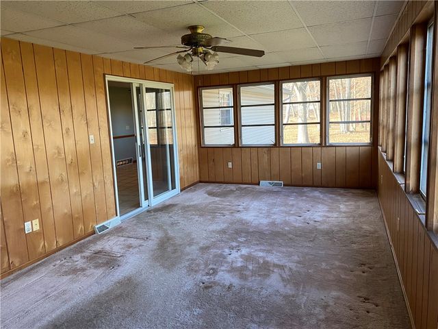 940 Wheatland Rd, West Middlesex Boro, PA 16159