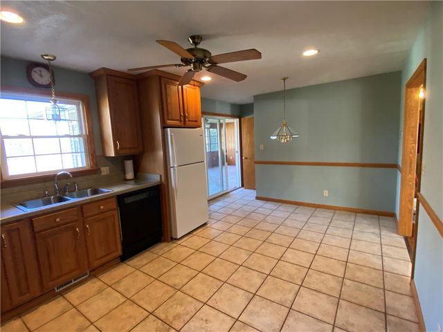 940 Wheatland Rd, West Middlesex Boro, PA 16159